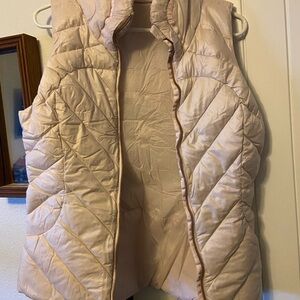 Women's pale pink Quilted Vest